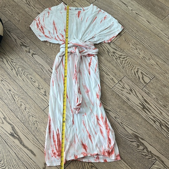 Wrap-around Dress - Picture 9 of 9